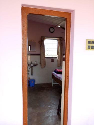Hostal Rashmi Woods Hotel & Resort