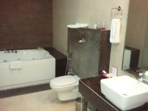 Hotel Royal Orchid Central, Shimoga