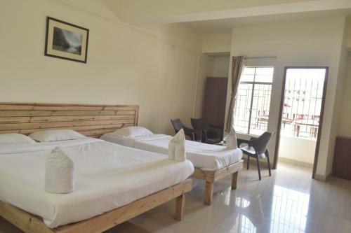 Hotel Travellers Inn