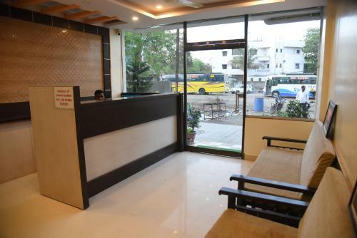 Hostal Hotel Sai Namo Palace