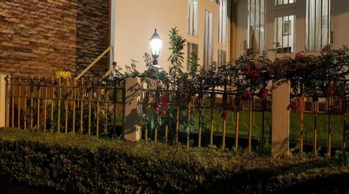 Hostal Hotel Woodland Hill Stay