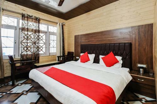 Hotel Oyo 16066 Chinar Comforts