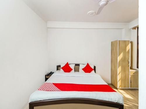 Oyo 26454 City Star Hotel & Restaurant