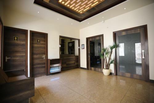 Oyo 40791 Hotel Hot N Fast