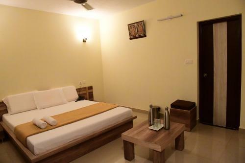 Lodge Shesha Kuteera