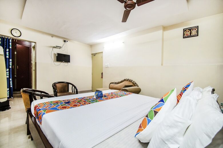 Fabhotel Aditya Yatri Nivas