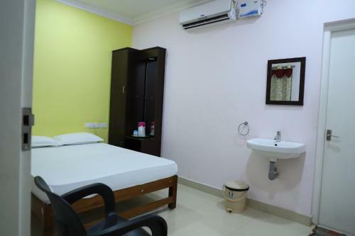 Hotel Shasti Bhavan Tiruchendur