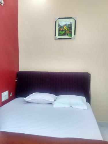 Hotel Gayathri & Lodges