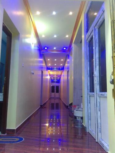 Hotel Gayathri & Lodges