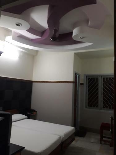Hotel Krishna Lodge