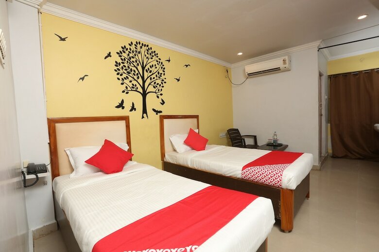 Hotel Oyo 22950 Royal Grand