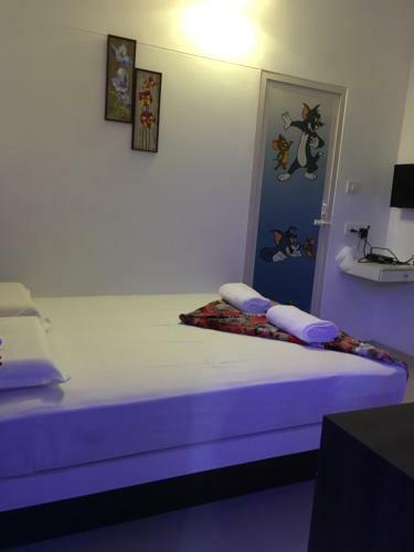 Hostal Rams Guest House Near Kims Hospital