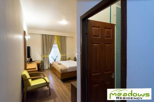 Hotel Meadows Residency