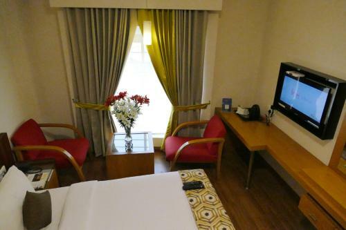 Hotel Meadows Residency