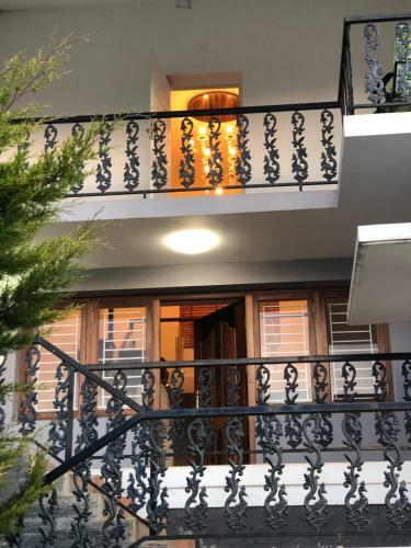 Villa Aanvis Inn