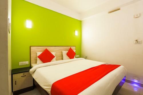 Hotel Collection O 36438 Zion International