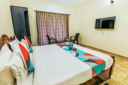Fabexpress Royal Hideway Resort