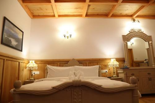 Hotel Vinnca West Downs Heritage Resort