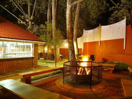 Hotel Vinnca West Downs Heritage Resort