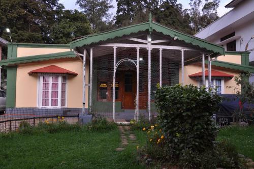 Villa Ooty Castle Bungalow