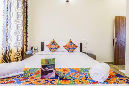 Hotel Fabexpress Grand Castle Hill Resorts