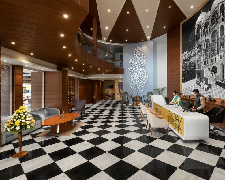 Hotel Justa Sajjangarh Resort & Spa
