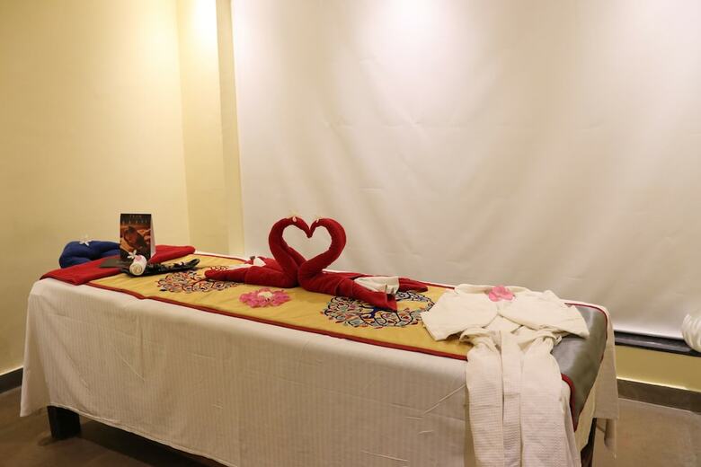 Hotel Justa Sajjangarh Resort & Spa