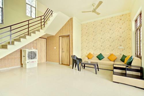 Graceful 3bhk Apartment In Udaipur