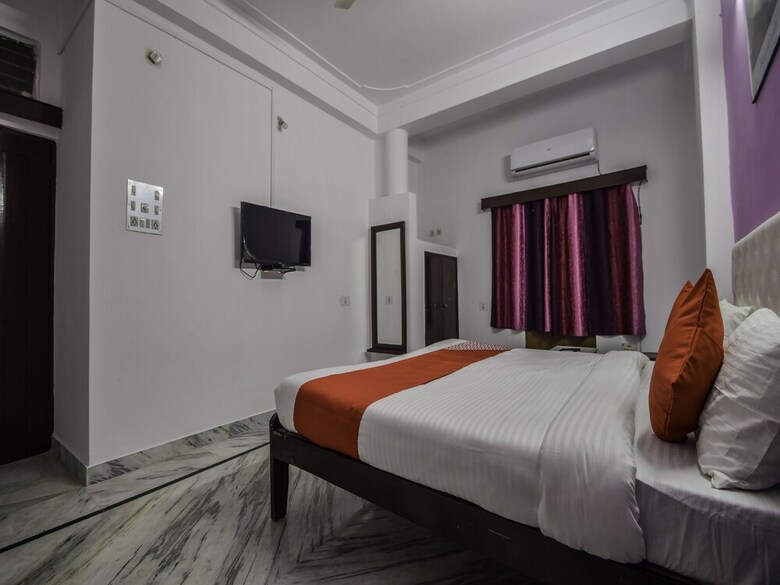 Hotel Fabexpress Mewar Darshan