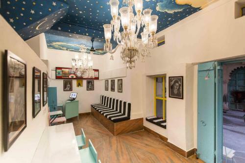 Gypsy Child Lake Hostel Udaipur