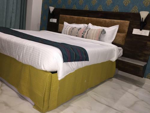 Hotel Gazebo Inn Resort Udaipur