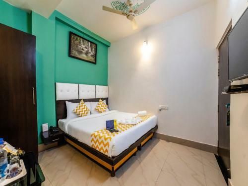 Hotel Yash Residency