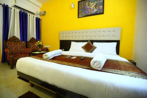 Hotel Yash Residency