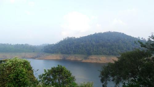 Hotel Malakkappara Dam Resort