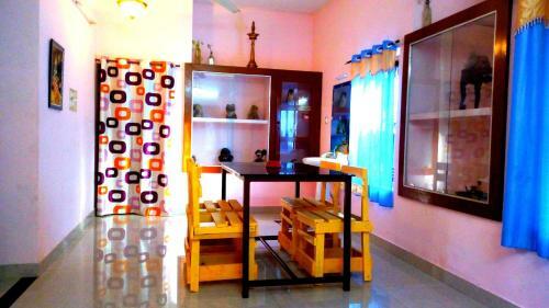 Archana Beach Homestay Varkala