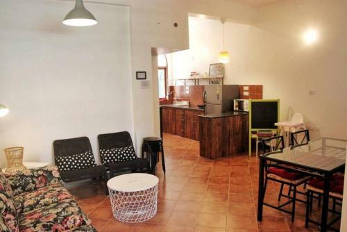 Apartamento Tropical Holiday Home At Varca | Has Swimming Pool