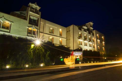 Hotel The India Benares