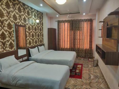 Hotel Ashiyana Palace