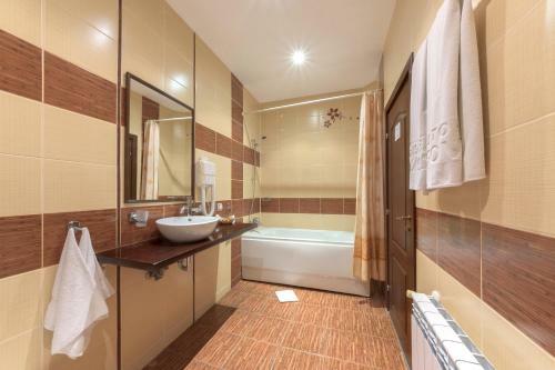 Hotel Izvora 2