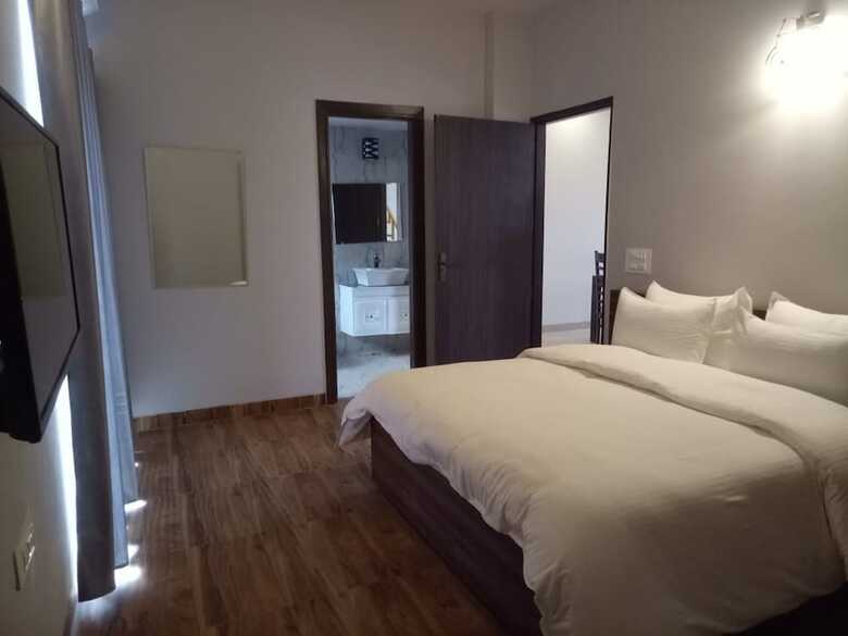 Hotel Anandam Clarks Inn Suites Vrindavan