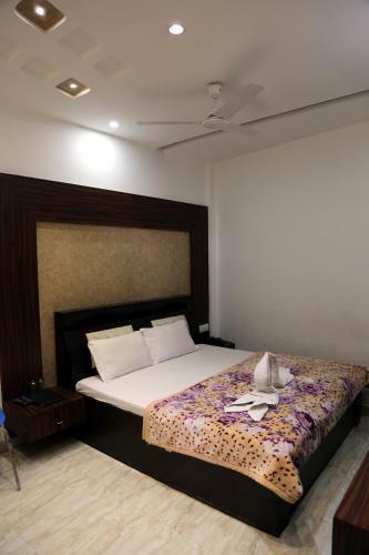 Hotel Shree Ananad Dham