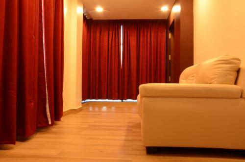 Hotel Karunyaresidency