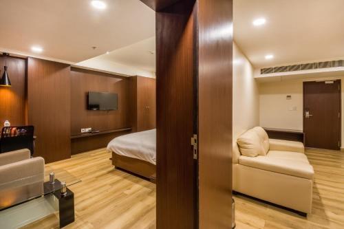 Hotel Karunyaresidency