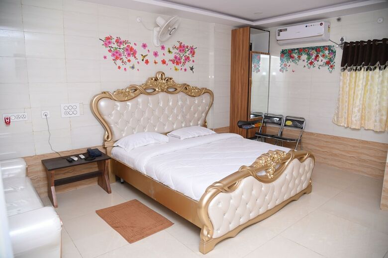 Hotel K N Gupta Residency