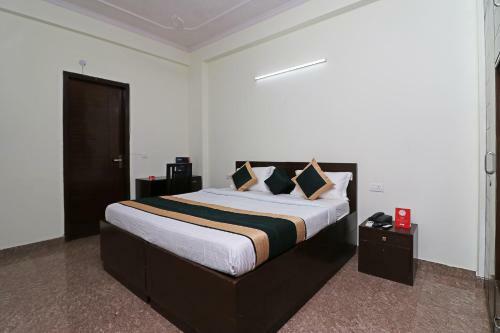Hotel Oyo 10172 Dhruv Residency