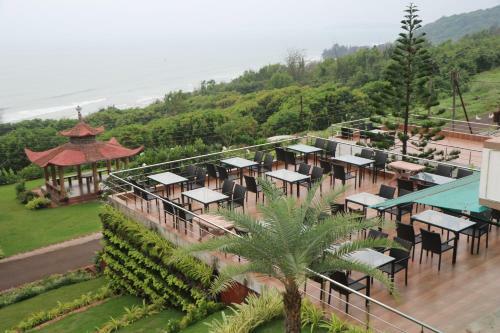 Hotel Abhishek Beach Resort And Spa