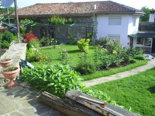 Hostal Vanda Guest House