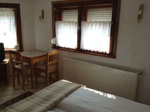 Hostal Vanda Guest House