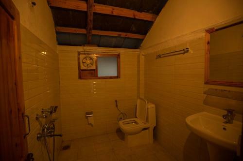 Albergue Mudhouse Jibhi, By E-living Project