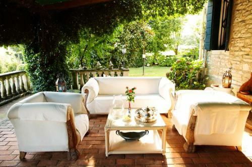 Bastia Villa Sleeps 9 Pool Air Con Wifi